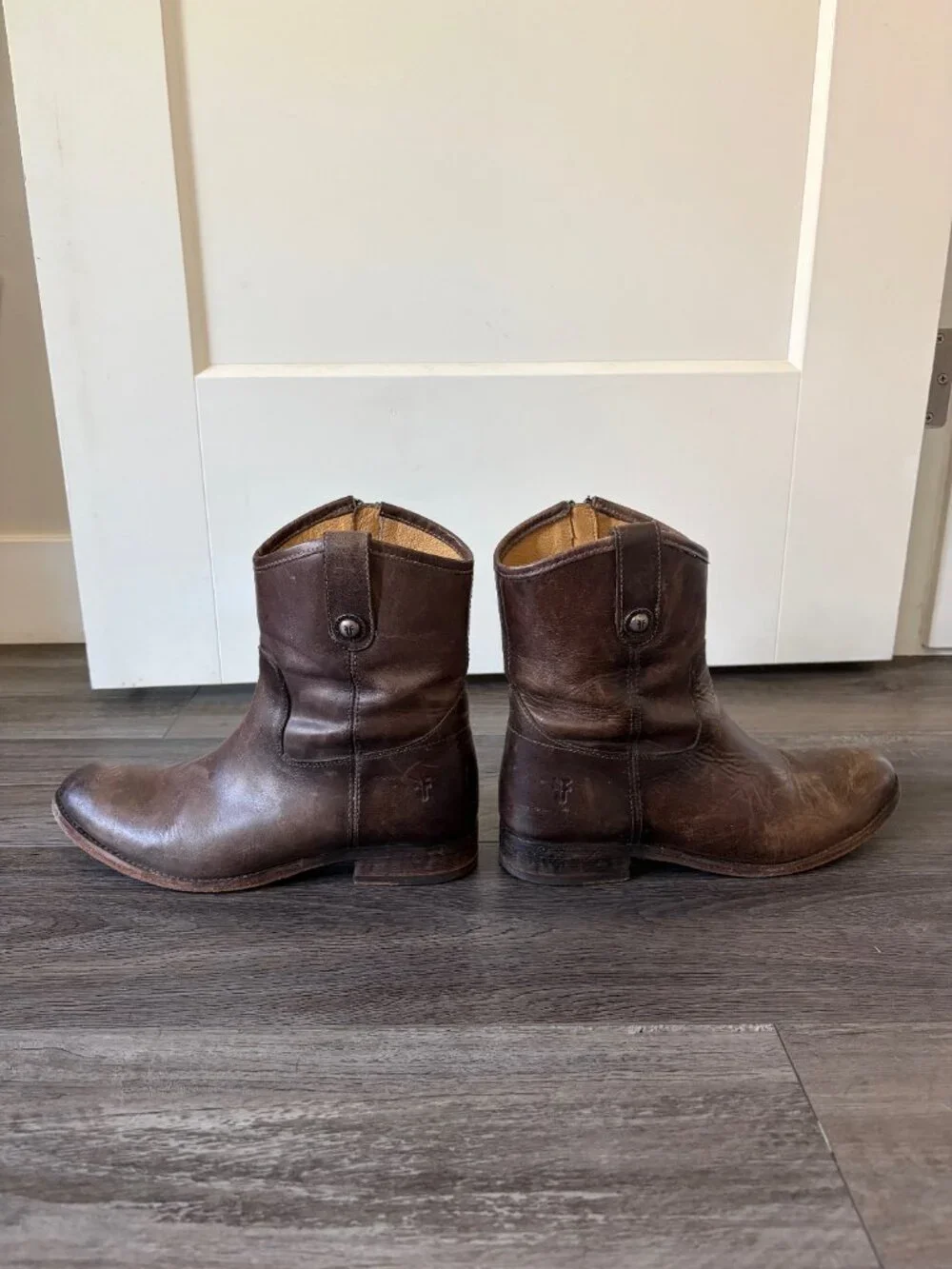 FRYE Melissa Button Short Brown Leather Boots Women’s 9 Style 3477908